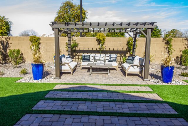 What is a Pergola – Your Guide to Outdoor Elegance